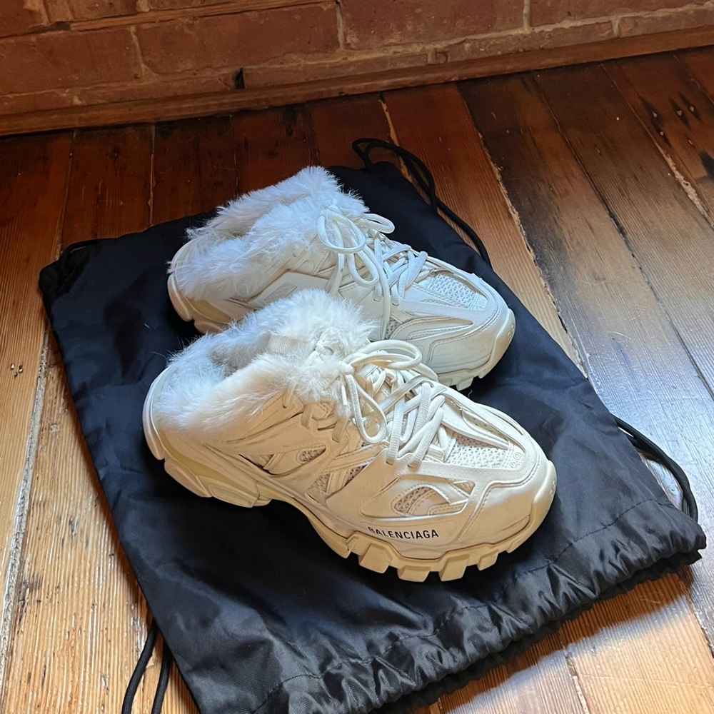 Balenciaga Fur Sneakers - Picture 2 of 10